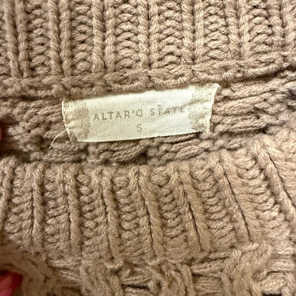 Altar’d State Taupe Cable Knit Sweater – Women’s Small – EUC - Picture 2 of 8